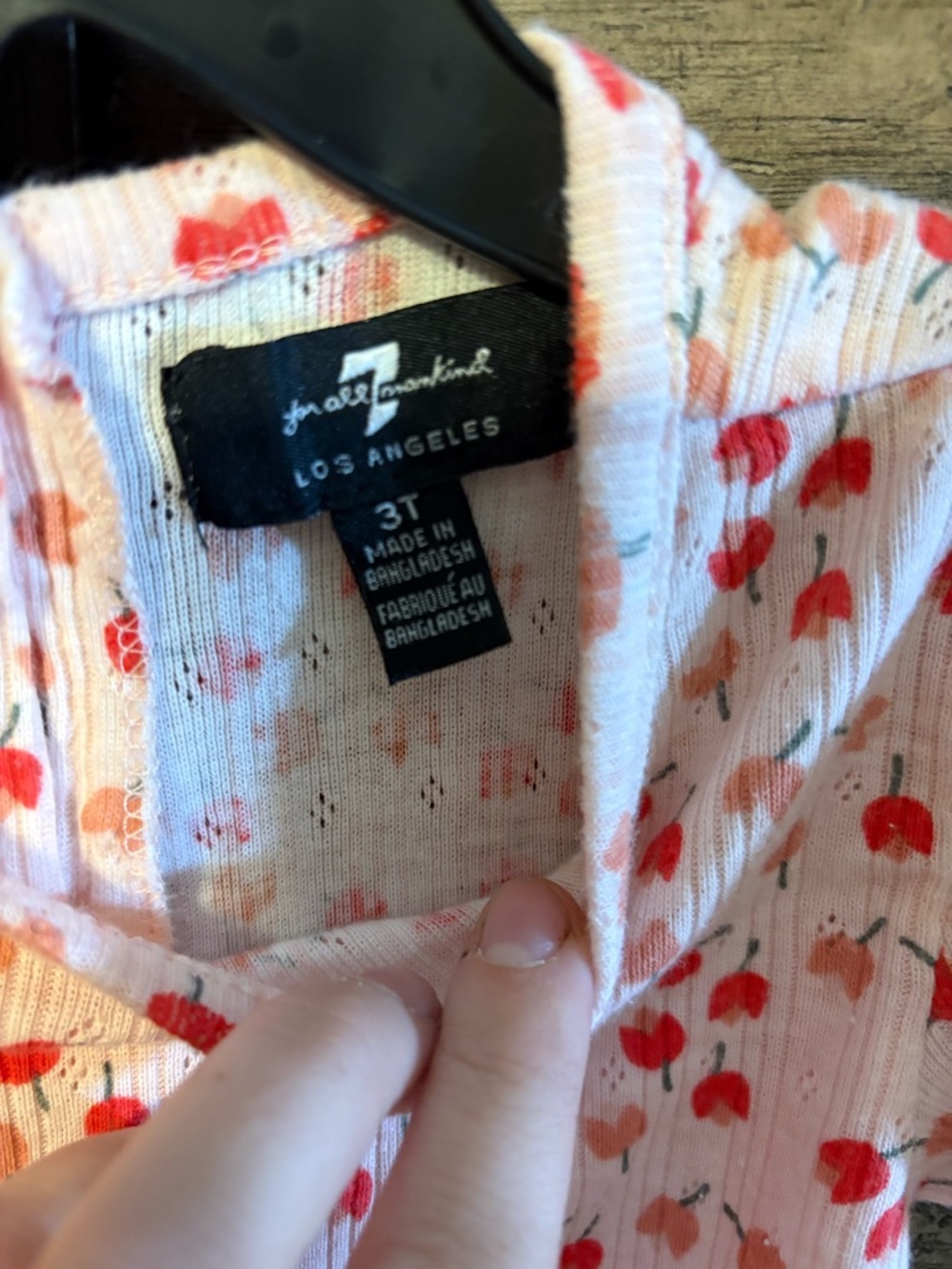 7 For All Mankind Girls 4T Cherry Print Top Puff Sleeve Ribbed Tee Back Button - Picture 5 of 5